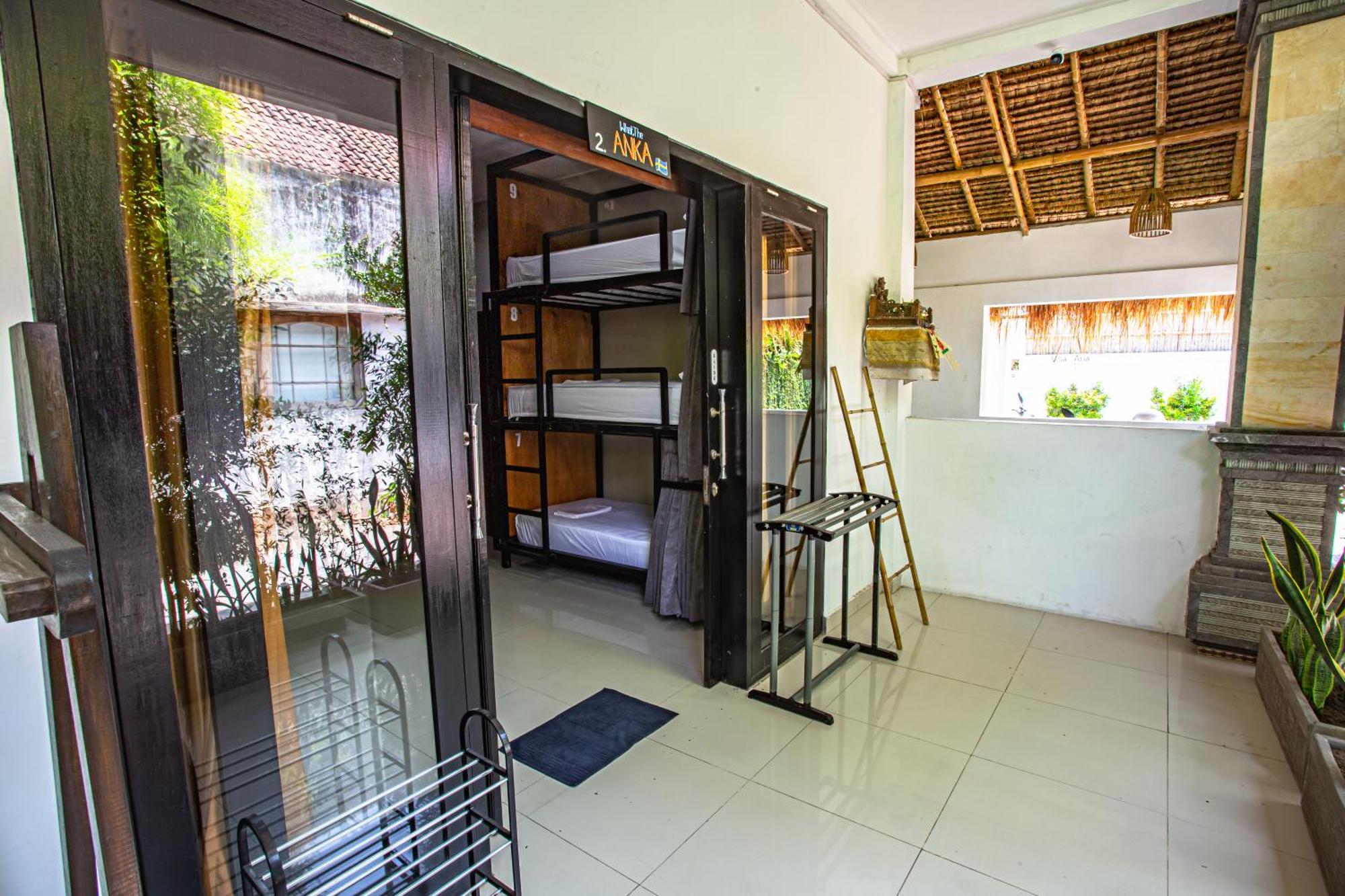 What The Duck Backpackers Canggu Extérieur photo